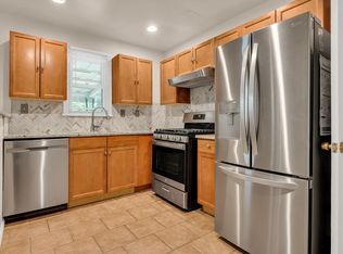 5705 Rollins Ln, Capitol Heights, MD