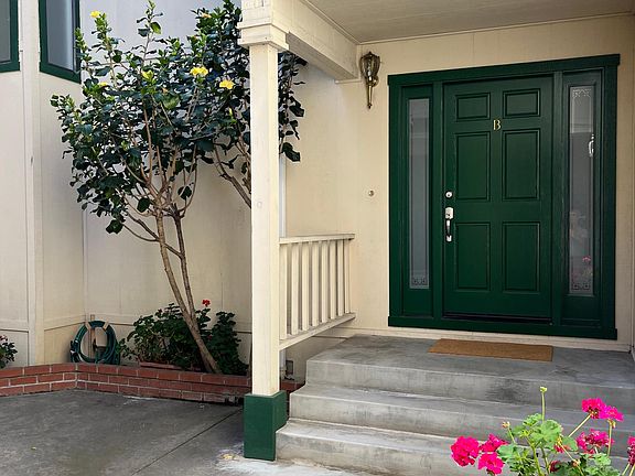 2nd image of 22364 Salem Ave #B2