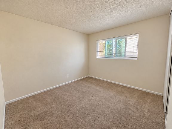 4th image of 2144 30th St APT 2