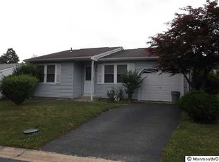 80 Westport Dr, Manchester Township, NJ