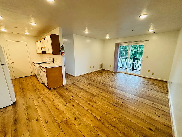 927AB - 410 Houston St. - DM — Photo 25