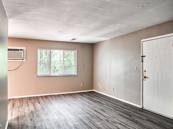 3rd image of 3315 E Longview Ave #58