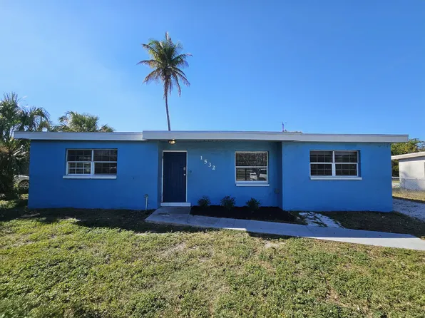 1532 Veronica S Shoemaker Blvd, Fort Myers, FL 33916