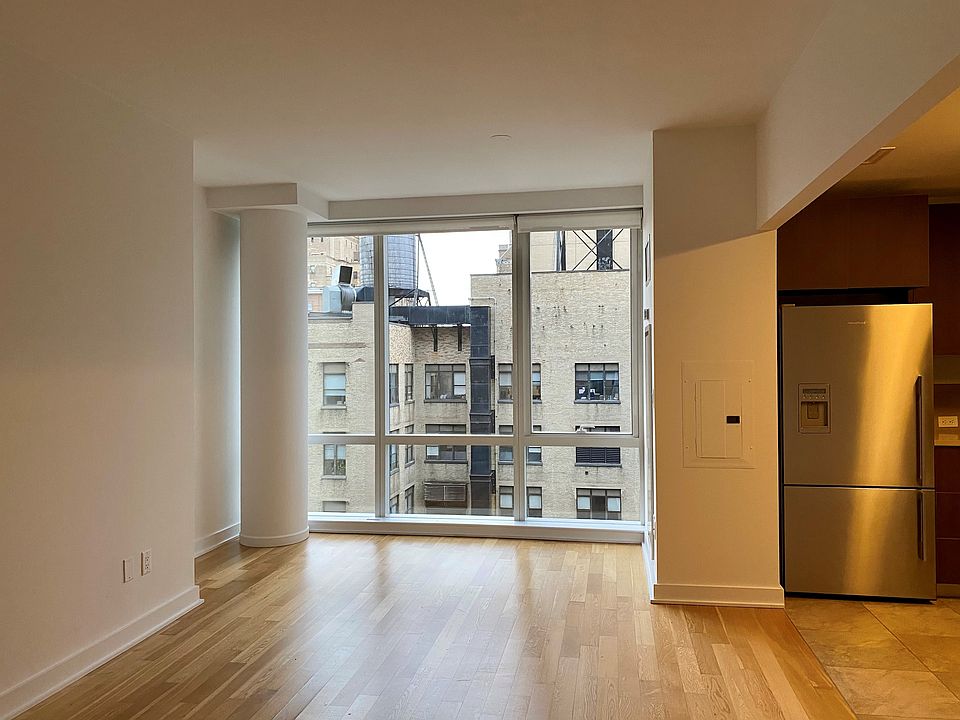 1st image of 885 6th Ave #23A