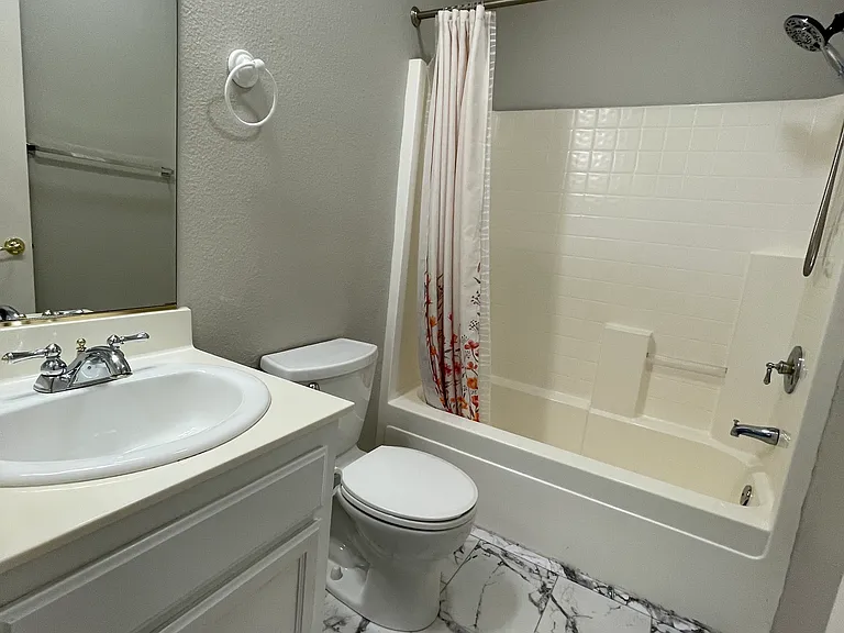 1246 Poppy Hills Ln — Photo 32
