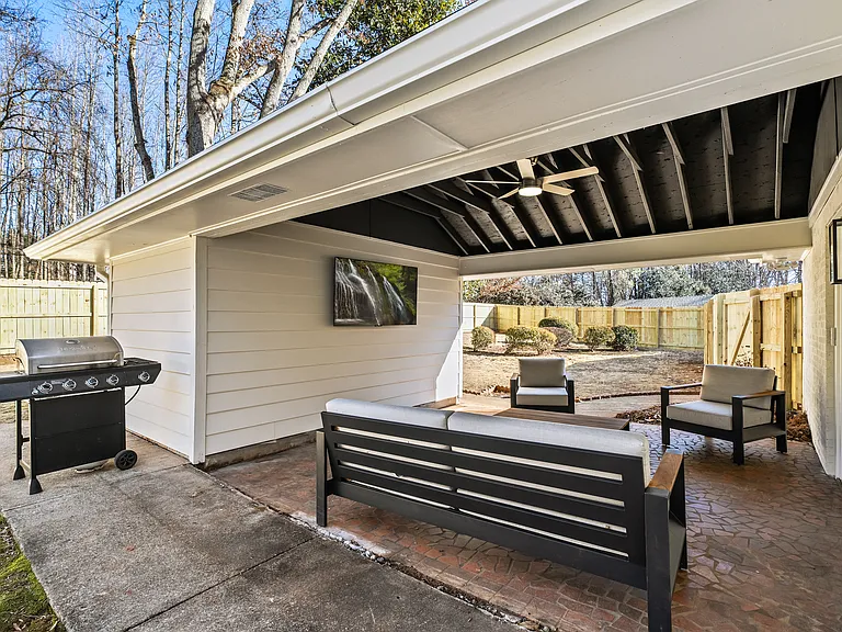 180 Corral Ct — Photo 33