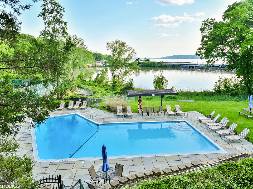 13_501KemeysAve_90_RiverView_HiRes.jpg