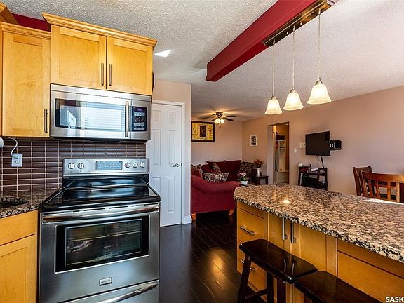 4th image of UNIT 302-34 Nollet AVENUE