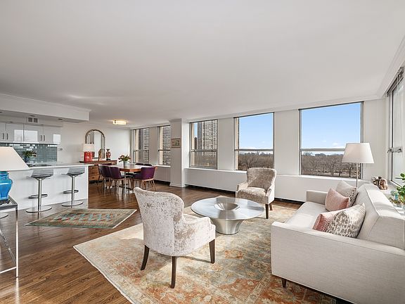 2nd image of 2626 N Lakeview Ave APT 603