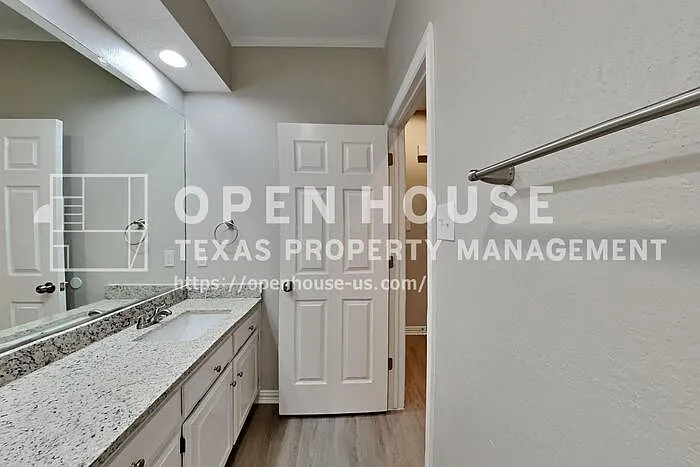 4921 Arborgate Dr — Photo 16