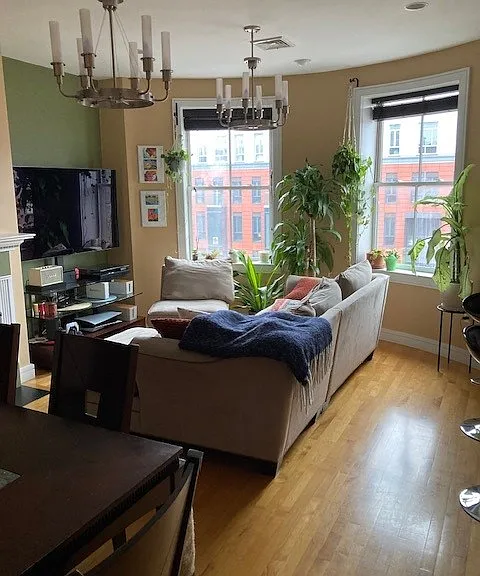684 Massachusetts Ave #4 — Photo 2