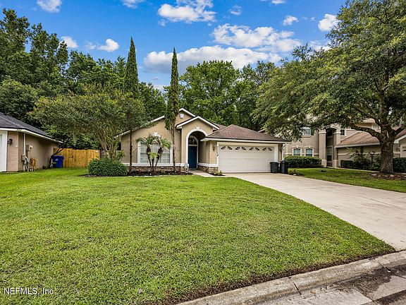 2nd image of 556 REDBERRY Lane