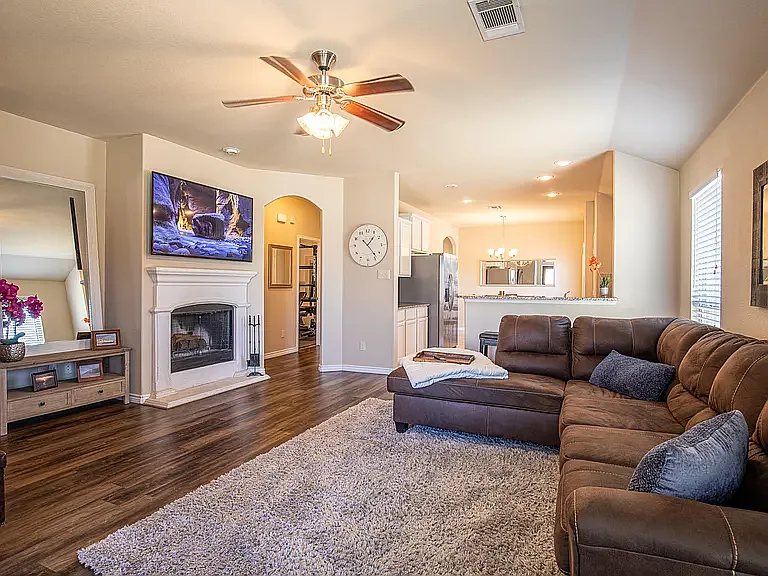 8800 Deadwood Ln — Photo 5