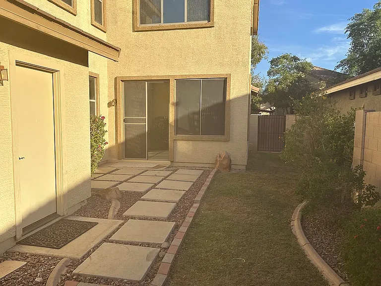 3698 E Yeager Dr — Photo 4