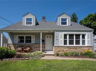916 Parkway Pl, Peekskill, NY 10566