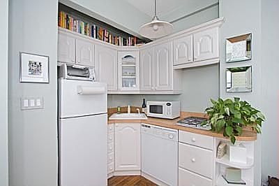 4th image of 457 W 57th St #1716