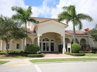 27635 SW 142nd Ave, Homestead, FL 33032