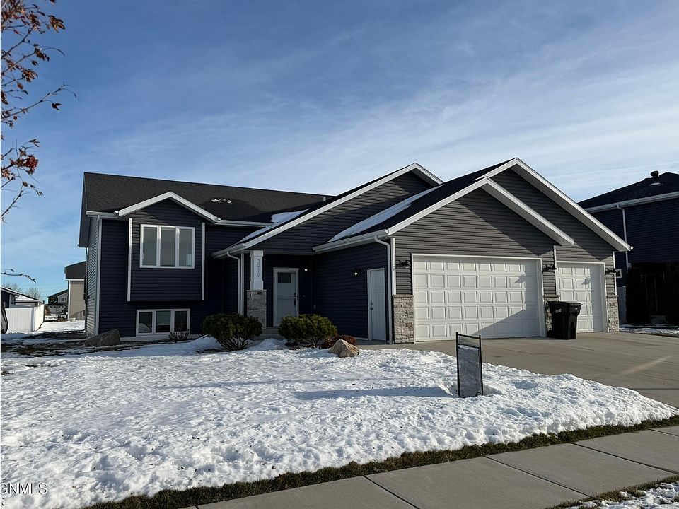 1st image of 3919 Meridian Dr