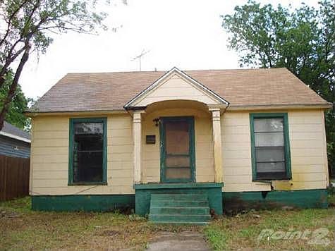 2nd image of 3046 Fernwood Ave