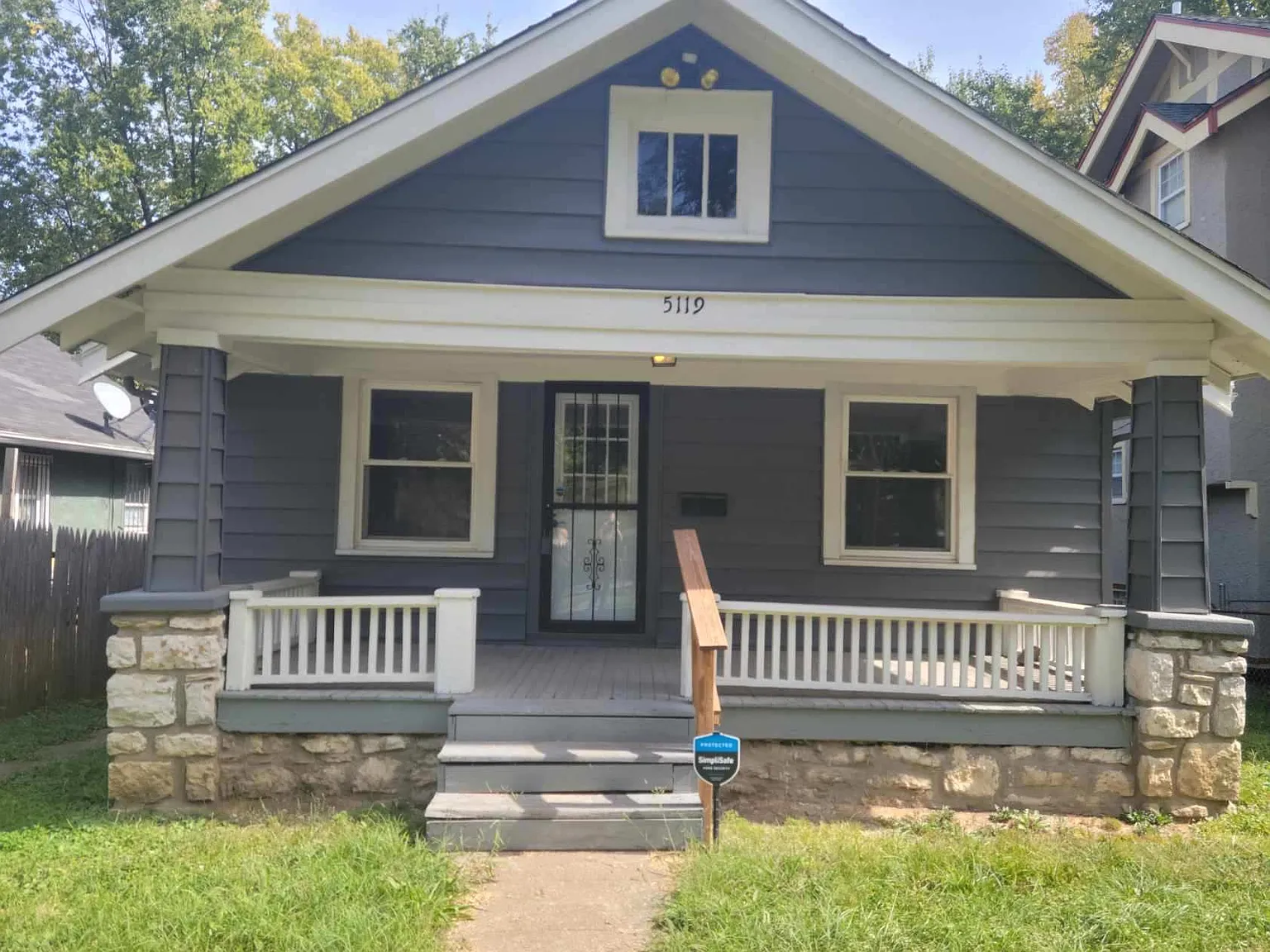2 bed, 844 sqft, $1,060 — Photo 1
