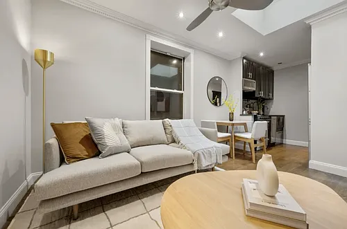 437 W 53rd St #3B Photo 1