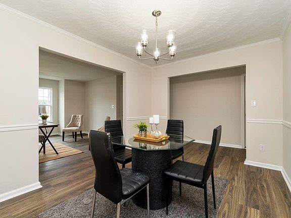 4th image of 395 Pear Ridge Cir