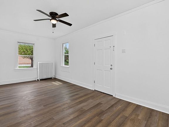 3rd image of 1112 Hartrey Ave