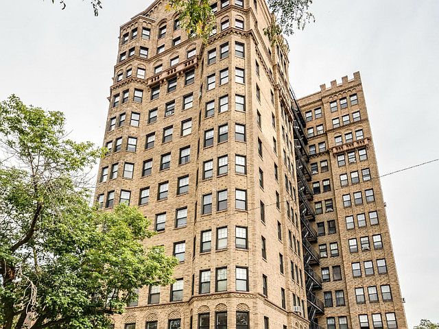 1st image of 7321 S South Shore Dr APT 8C