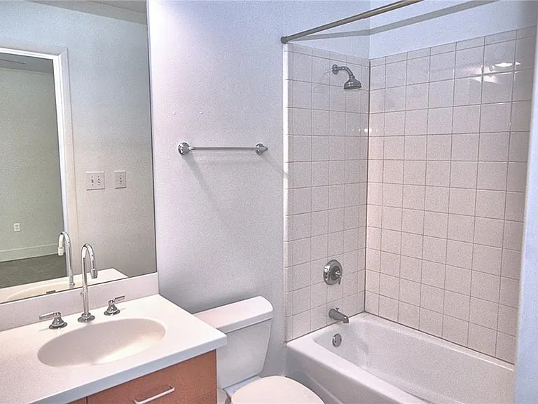 845 Spring St NW #109 — Photo 9