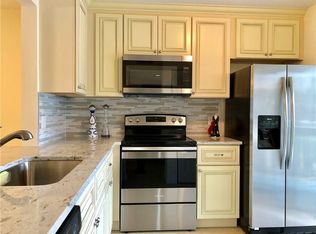 1431 NE 14th Ct #R-32, Jensen Beach, FL 34957