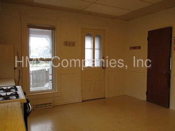 2nd image of 1118 Jefferson Ave APT 2