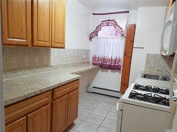 2nd image of 34-20 Parsons Blvd APT 1C
