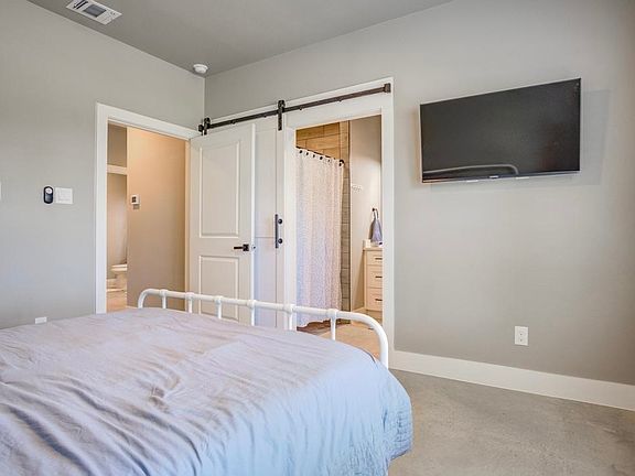 4th image of 30652 Oakview Rd #5