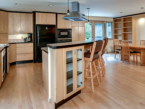 5th image of 8644 SE 75th Pl