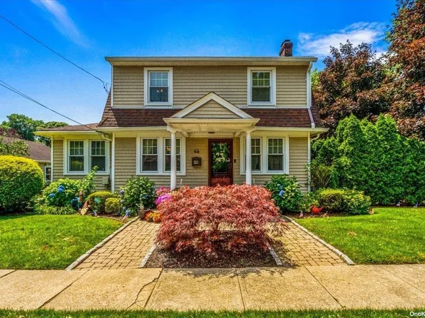 64 Chestnut Avenue, Floral Park, NY 11001