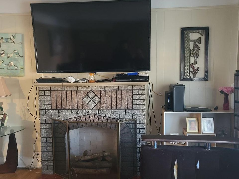 2nd image of 5400 S Tripp Ave