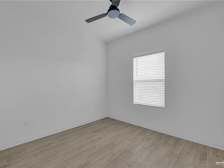 5613 Notre Dame Ave #3 — Photo 15