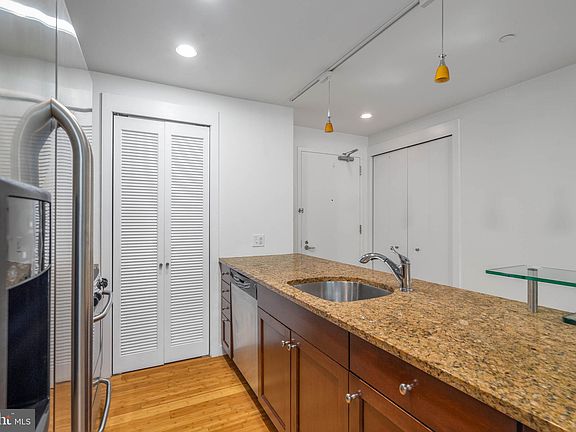 4th image of 319 Vine St APT 108