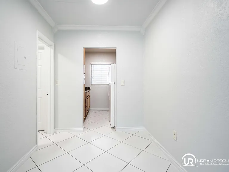 7640 Carlyle Ave #9B — Photo 12
