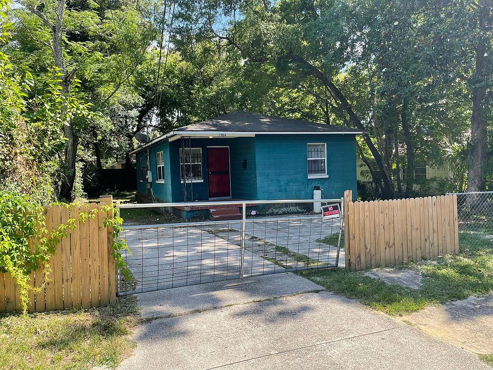 1st image of 1564 W 31st St