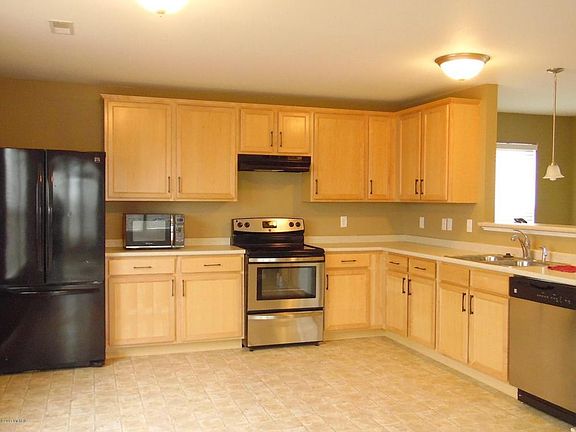 4th image of 8900 Cowley Ct
