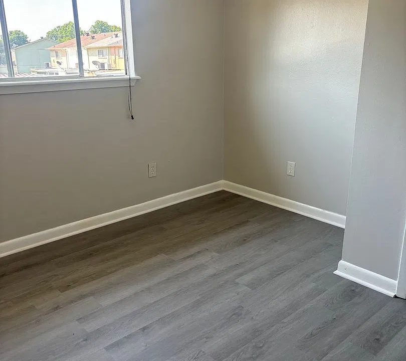 2312 Bobbie St