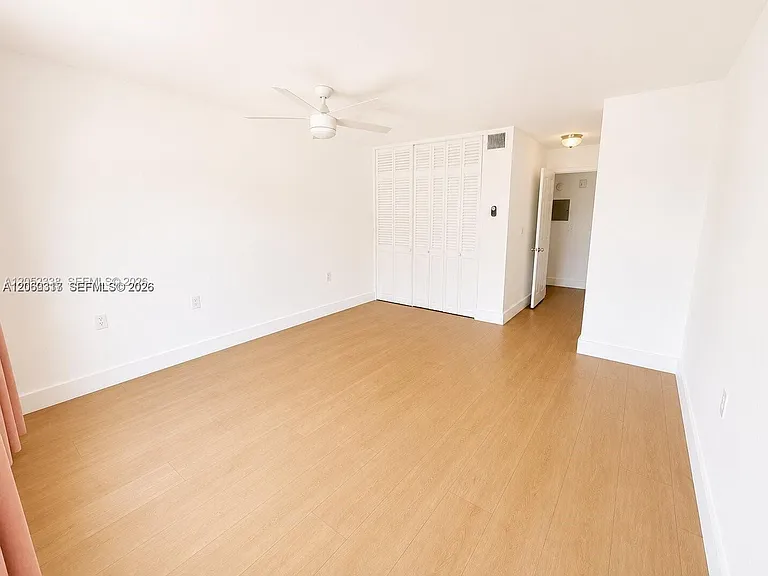 1631 NE 114th St #307 — Photo 20