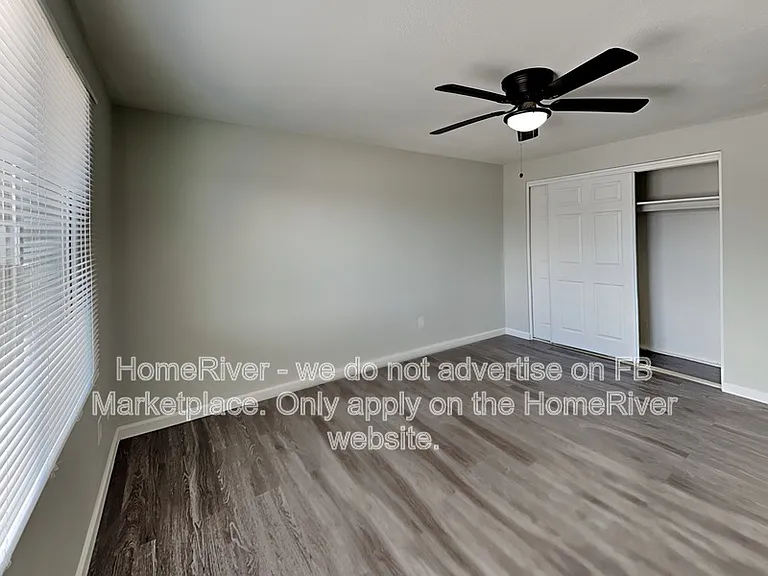 1801 N 63rd Dr — Photo 15