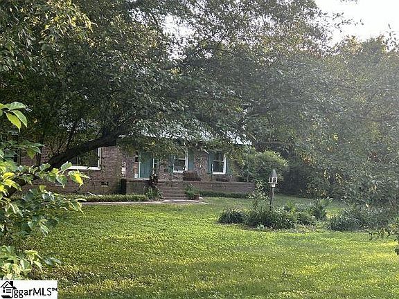 2nd image of 407 Carol Dr