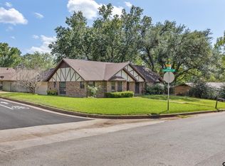 802 Carriage Dr, Tyler, TX 75703
