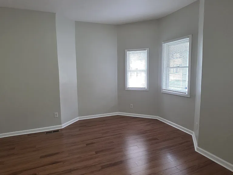84 Sanford Ave #1 — Photo 3