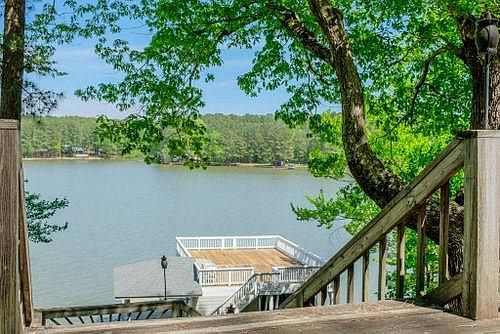 2nd image of 139 Forest Cove Dr