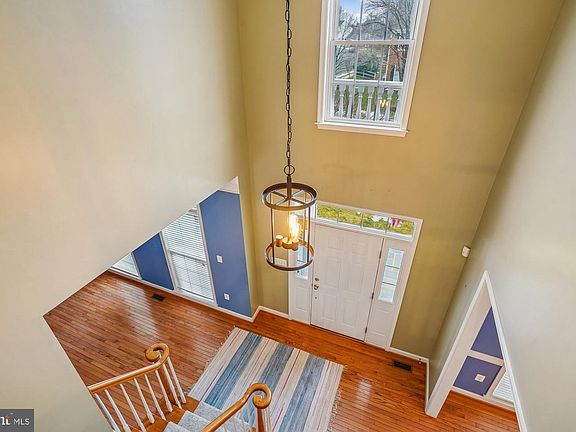 5th image of 20338 Cliftons Point St