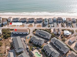 208 Lazy Day Dr, Surf City, NC 28445